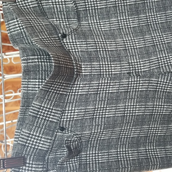 Seven 7 Pull On Legging pants. Size medium - Picture 3 of 7